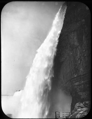Load Cave of the Winds, Niagara Falls, c. 1900 in Main Document Viewer