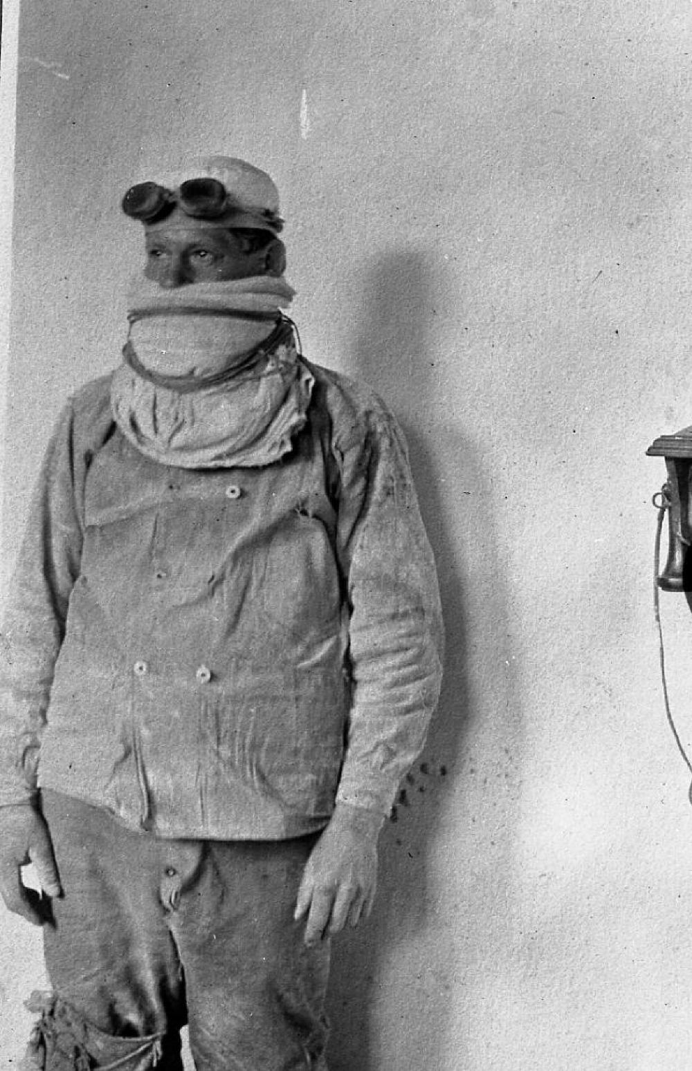 Bleach Packer, Castner Electrotype Alkalai Co., Niagara Falls, NY, 1912 page 1