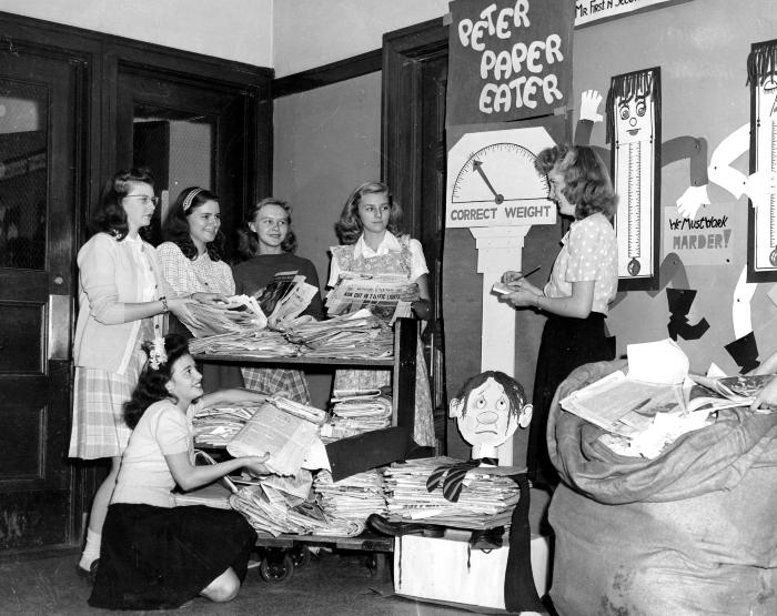 Load Peter Paper Eater Photograph in Main Document Viewer
