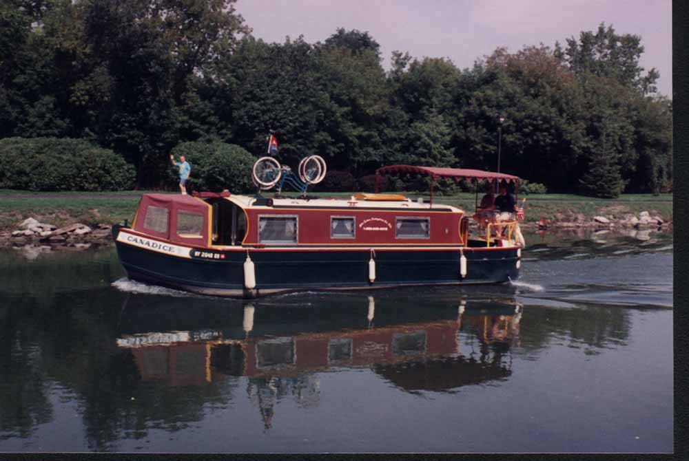 Photograph of a Mid-Lakes Navigation Company's Lockmaster charter canal boat, c. 1998 page 1
