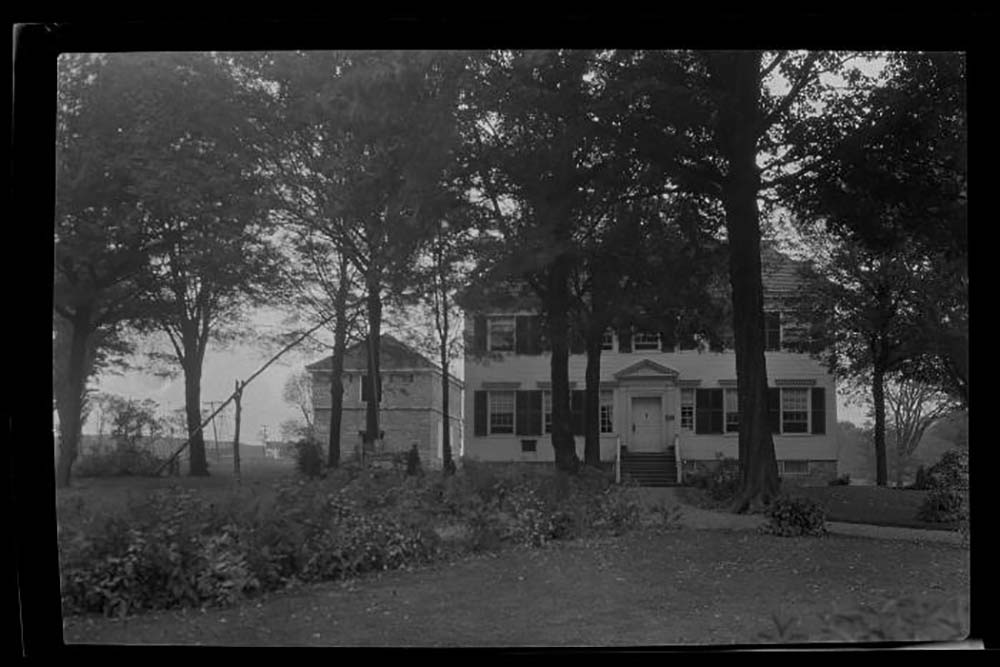 Johnson Hall and barn, Johnstown, N.Y. page 1