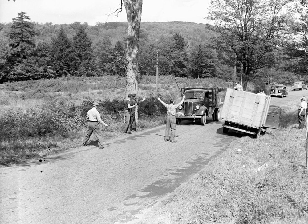 1939 Milk Strike in Delaware County, strike barricade 2 page 1