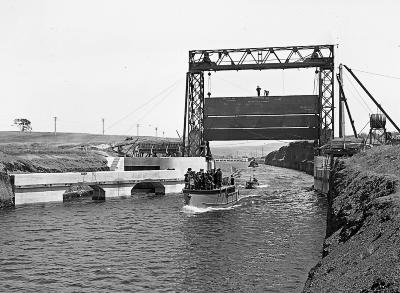 Load Second Emergency Dam, or Guard Gate, New York State Barge Canal, Halfmoon, 1915 in Main Document Viewer