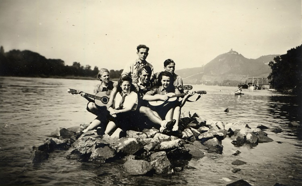 Edelweiss Pirates Sitting in front of the Drachenfels page 1