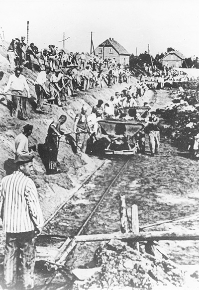 Forced labor at Sachsenhausen concentration camp thumbnail page 1