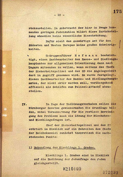 Load Protocol of the Wannsee Conference in Main Document Viewer