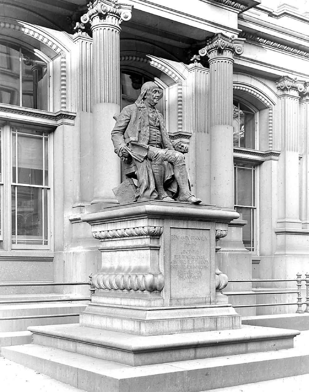 Benjamin Franklin Statue at Philadelphia Post Office page 1