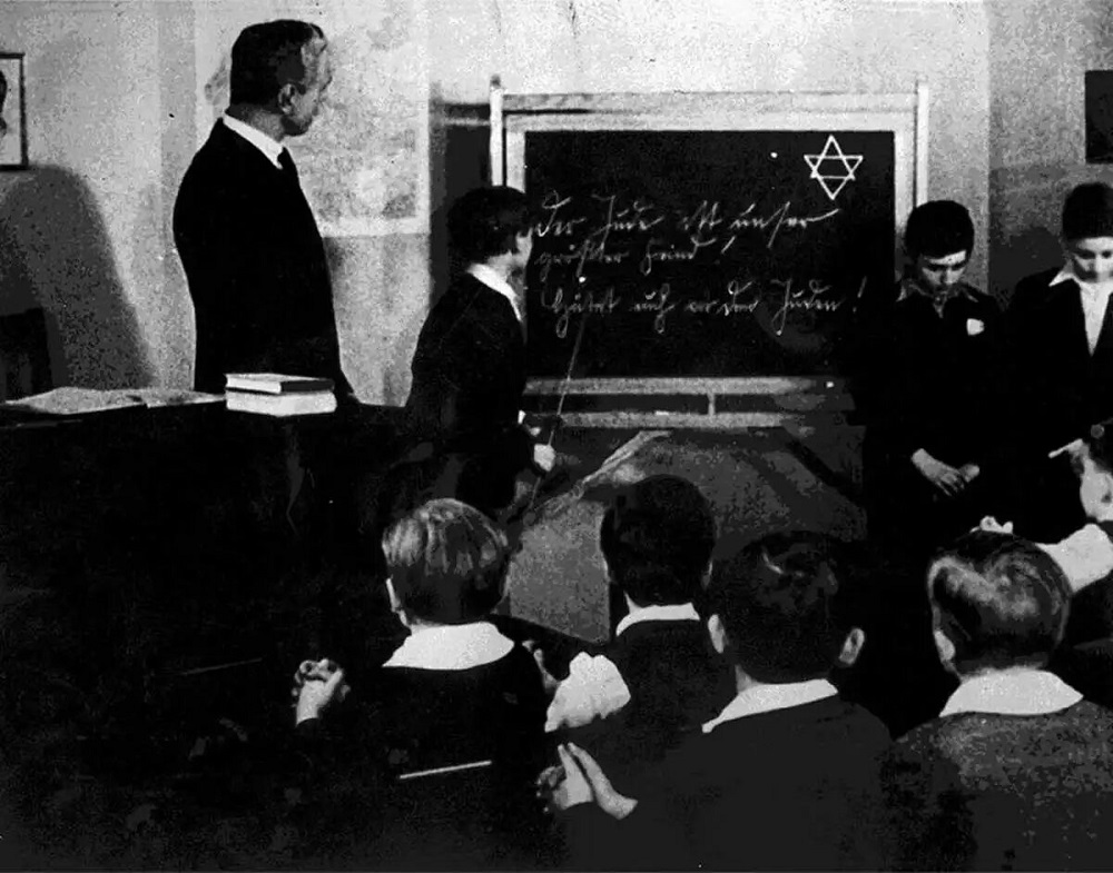 German students being taught "race science" page 1