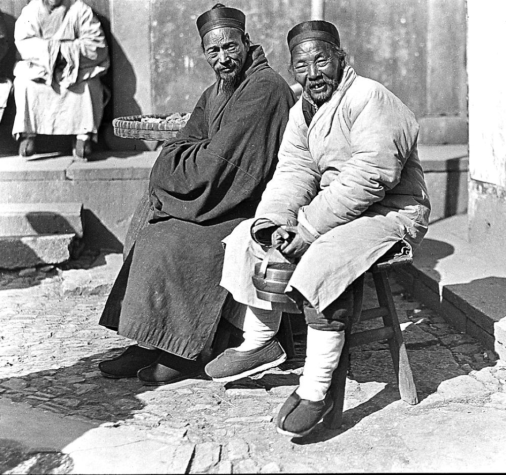 Two Taoist Priests, 1928 page 1