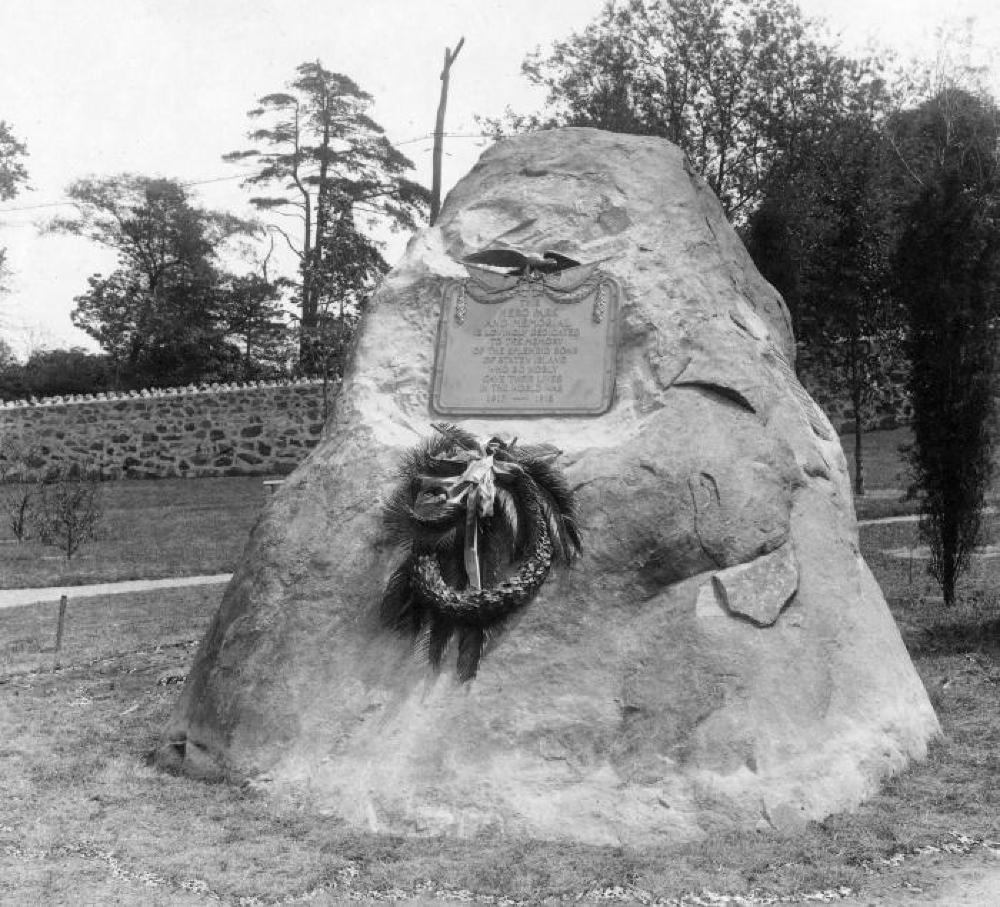 Hero Park Monument, Staten Island, c. 1919 page 1
