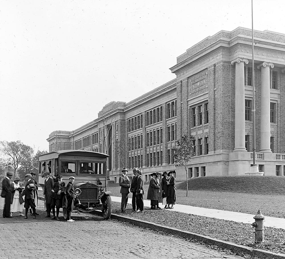 Slingerlands School Bus, Albany, 1915 page 1