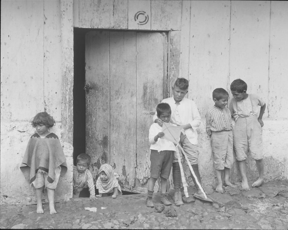 Children, Jalapa, Mexico, 1925 page 1