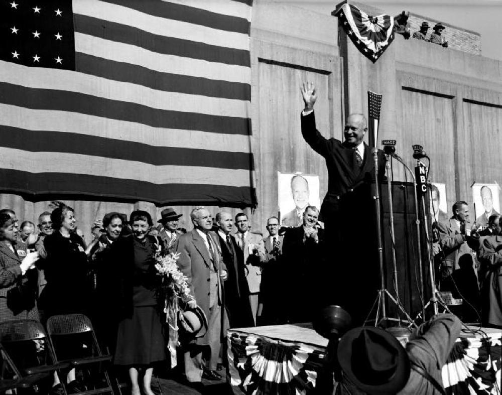 Eisenhower Waving from Podium in Syracuse, 1952 page 1